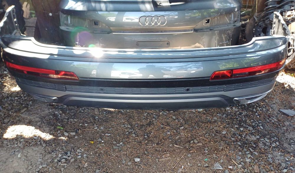 AUDI Q7 4M Бампер задній S-Line рестайл