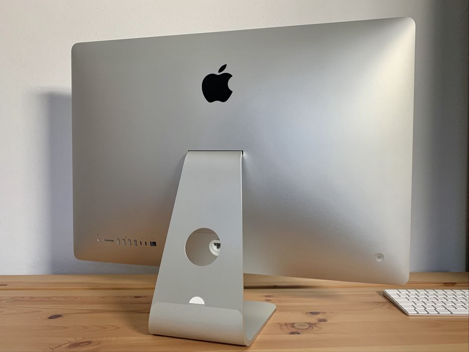 iMac 27”5K 2019 6-core/24Gbram (Radeon pro 580x 8gb).