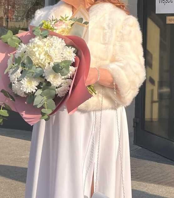 Suknia ślubna z bolerkiem