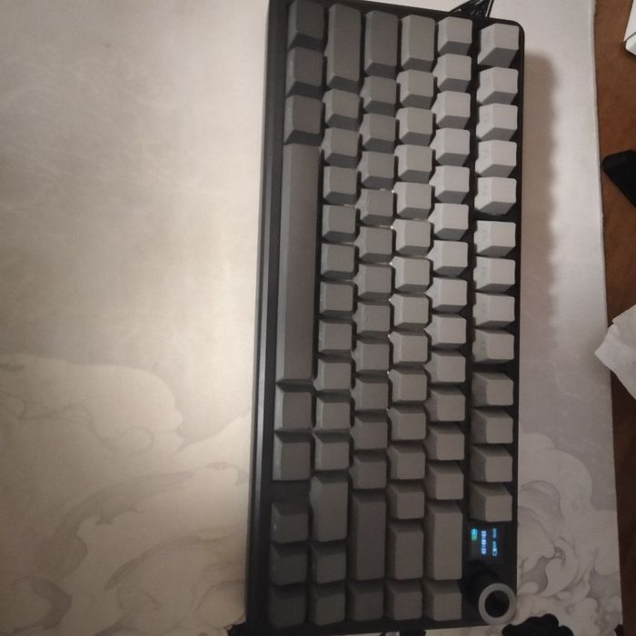 Aula f75 MAX Нова