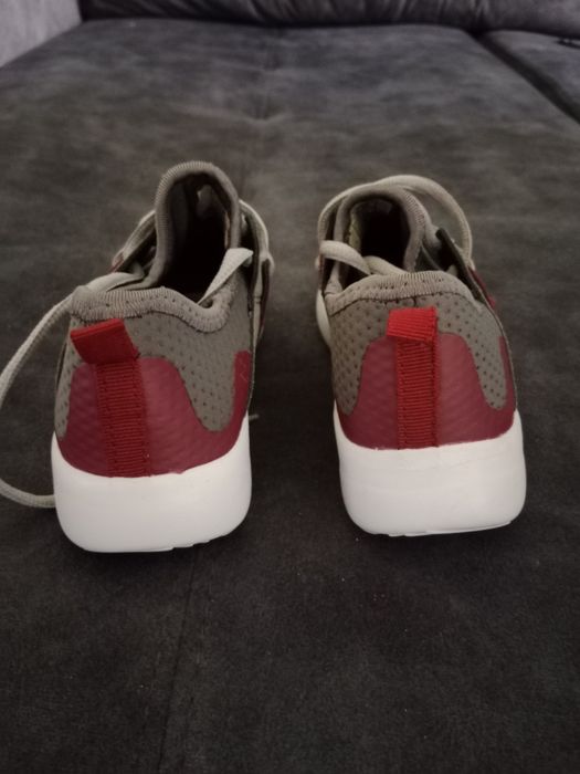 Nowe buty chłopięce