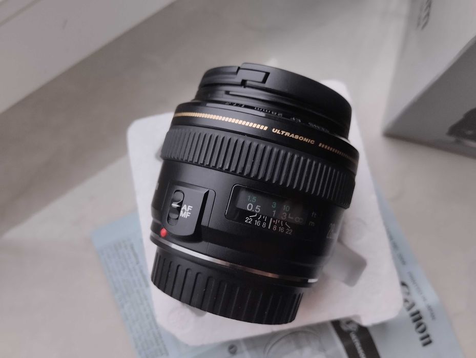 Обєктив Canon EF 28mm f/1.8 USM фікс.Заводський комплект.