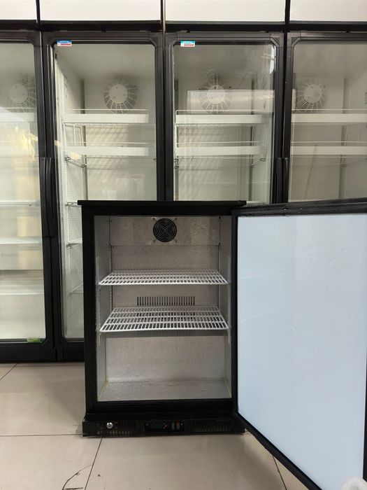 Chłodziarka pod blat na zaplecze 136 l poj. 85  cm