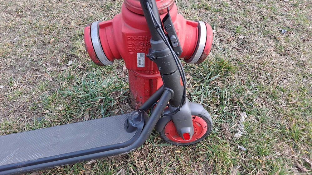 hulajnoga elektryczna Segway Ninebot Zing C20