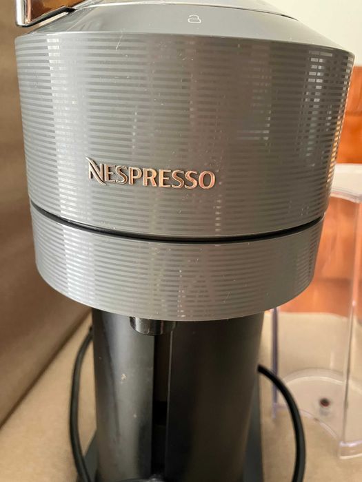 Ekspres na kapsułki DeLonghi Nespresso Vertuo Next