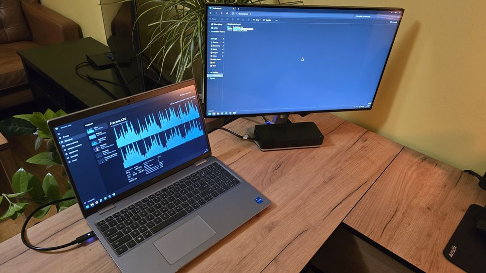 DELL Latitude 5520 | 8 GB RAM | SSD 500 | Stacja | Mysz