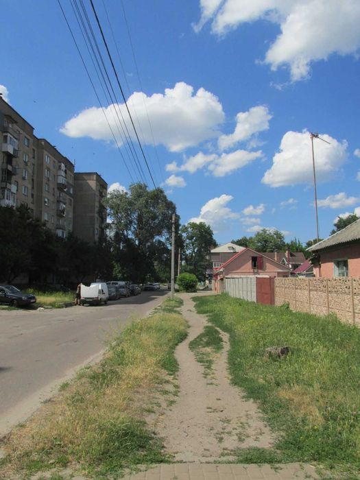 Продається 1/3 част. будинку с окремим двором по вул. Григорія Сокальського  (р-н Центрального ринку) з діючим МАФом