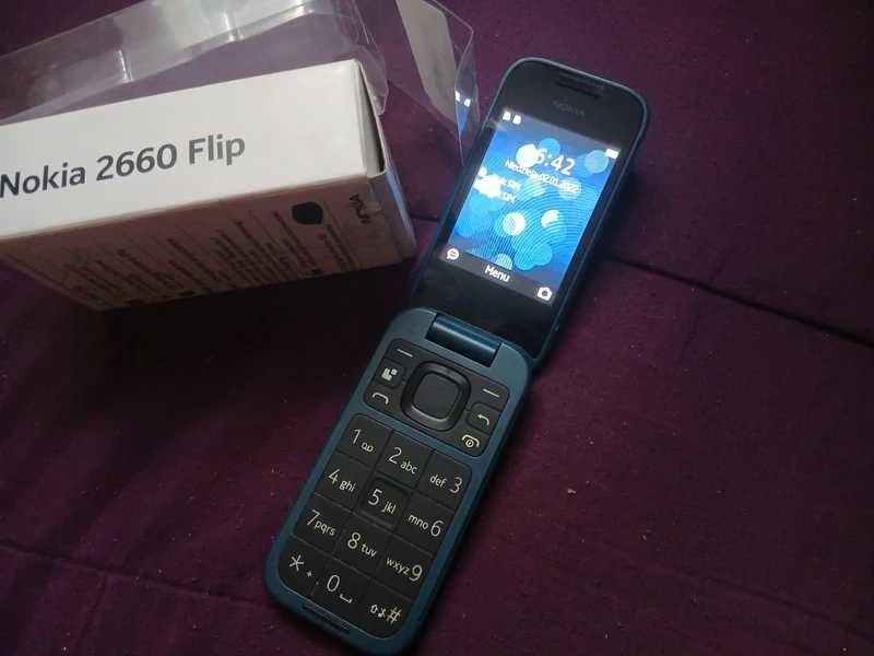 Nokia 2660 Flip Telefon komórkowy z klapką
