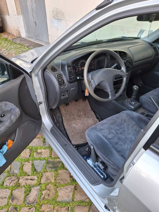 Vendo carro em estado razoável