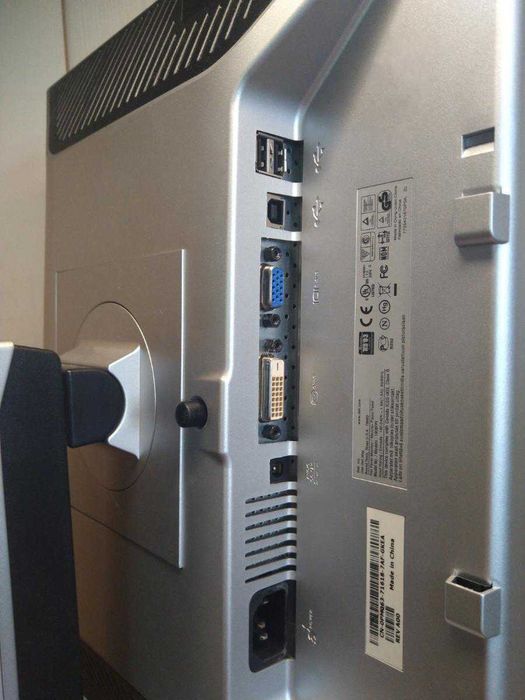 Монитор Dell 1908FP 1280х1024