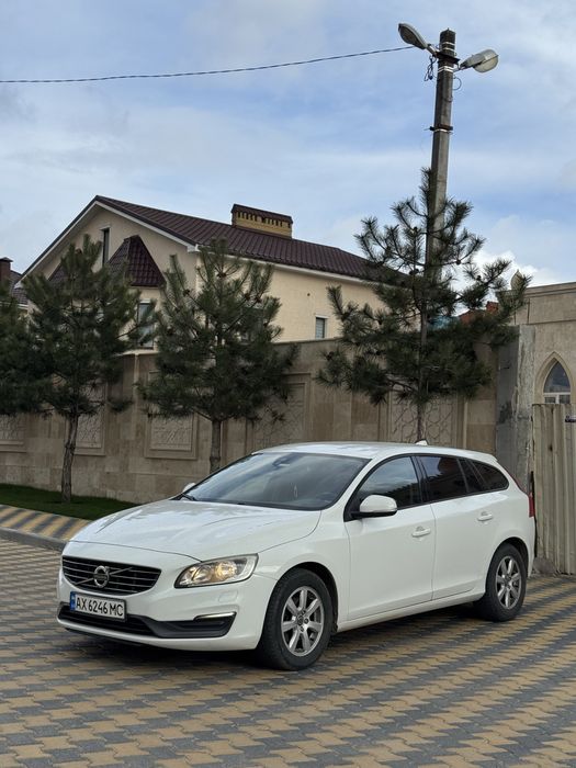 Volvo V60 дизель, 2014рік під військових