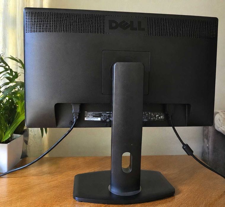 Монітор Dell UltraSharp U2312HM (23”, IPS)