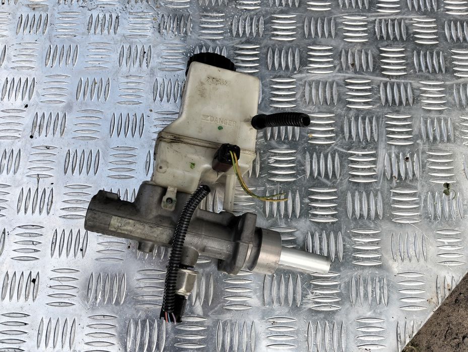 Pompa hamulcowa citroen C5 ii