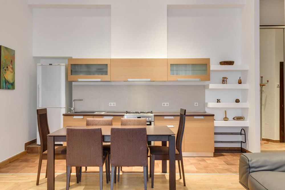 Оренда, вул. Антоновича, 23, 3 кімнати, 90 м², Kiyv rent apartment