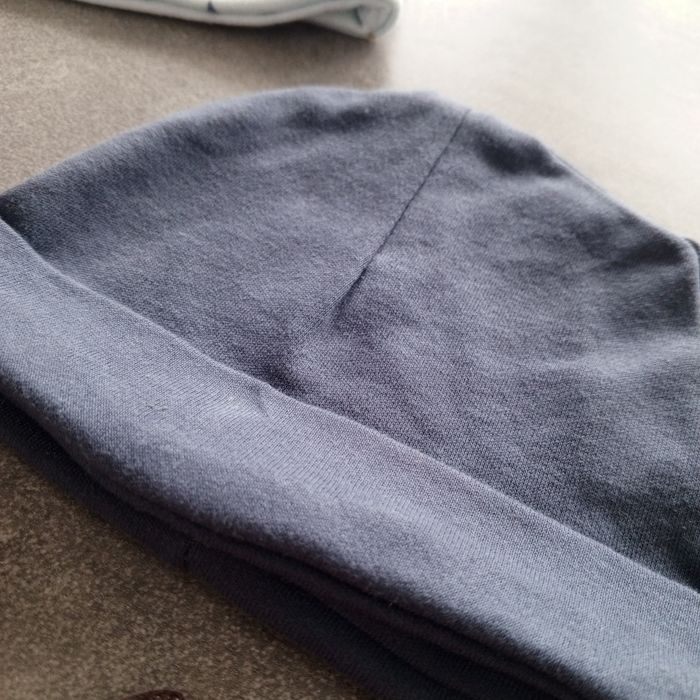 Trzy czapki 62-68 cm