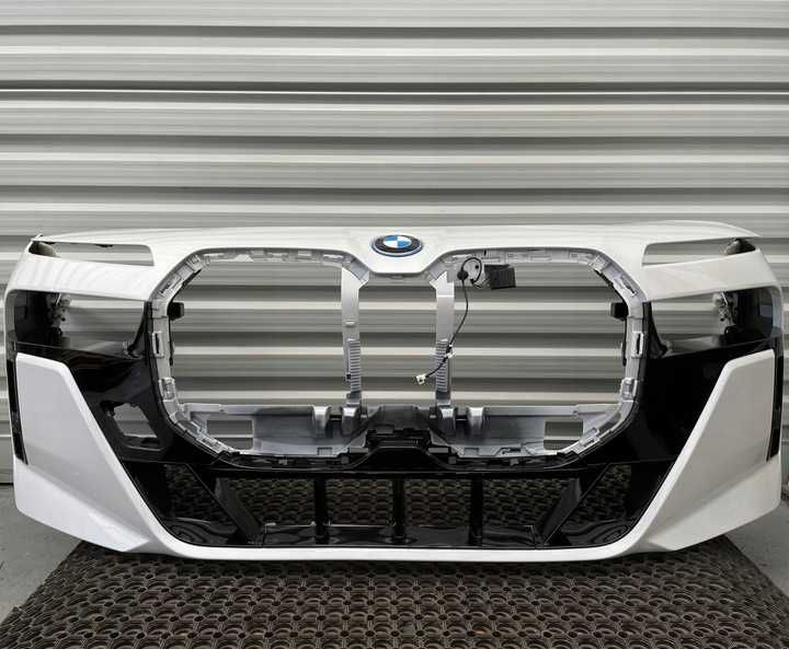 BMW I7 М пакет передній бампер  2022-2025