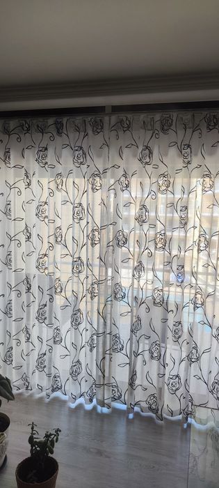 Cortinados onda com calha.