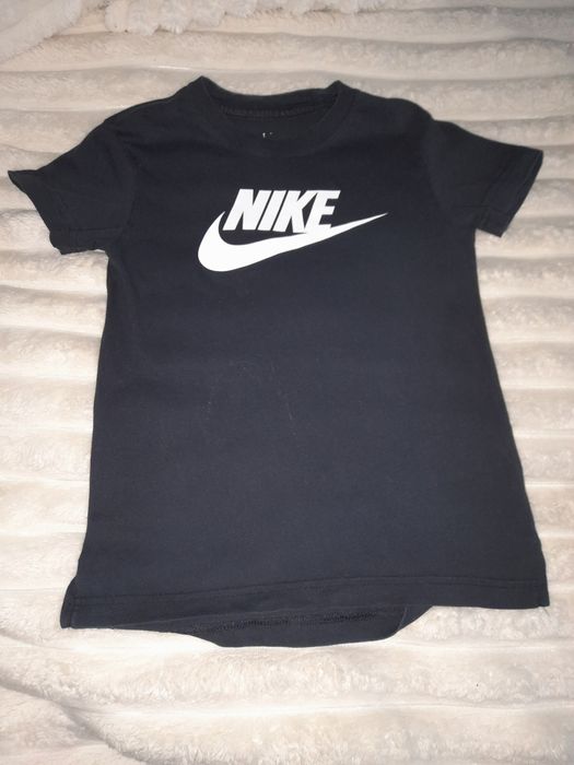 Футболка жіноча бренду Nike S