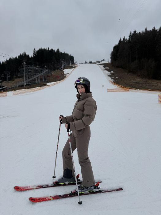 Лижний комбінезон