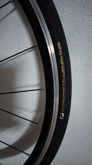 Roda de treino para bicicleta de estrada