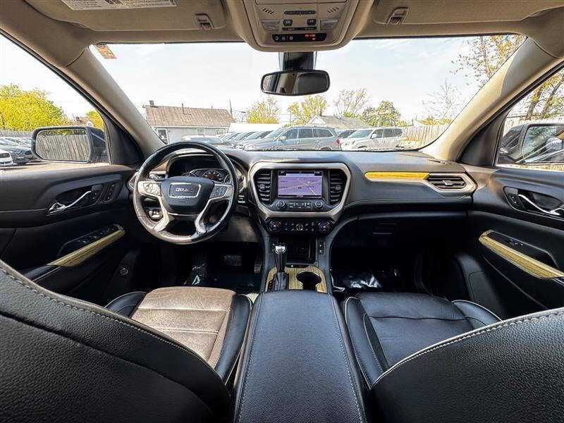 GMC Acadia Denali 2019