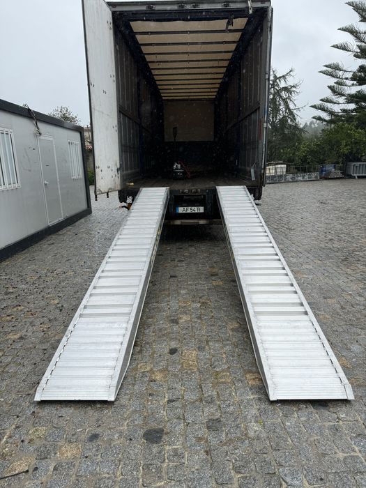 Rampas de carga em alumínio leves e certificadas