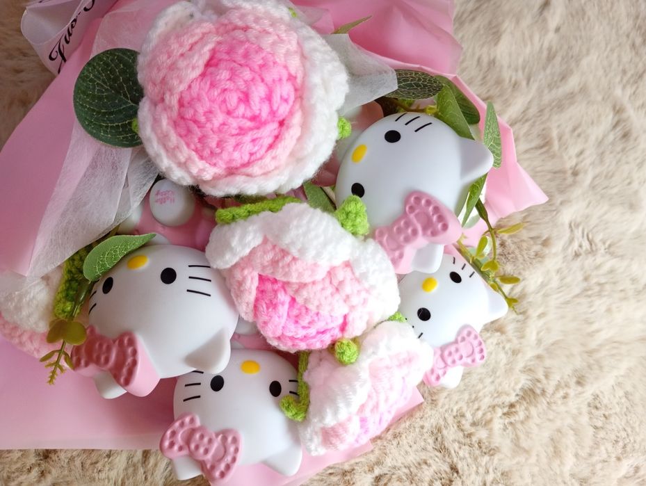 Różowy bukiet Hello Kitty