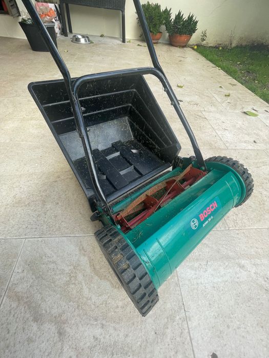 Corta relvas manual Bosh 38G