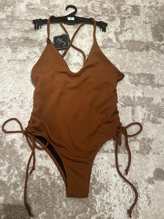 Купальник новий з біркою zaful суцільний s шоколад