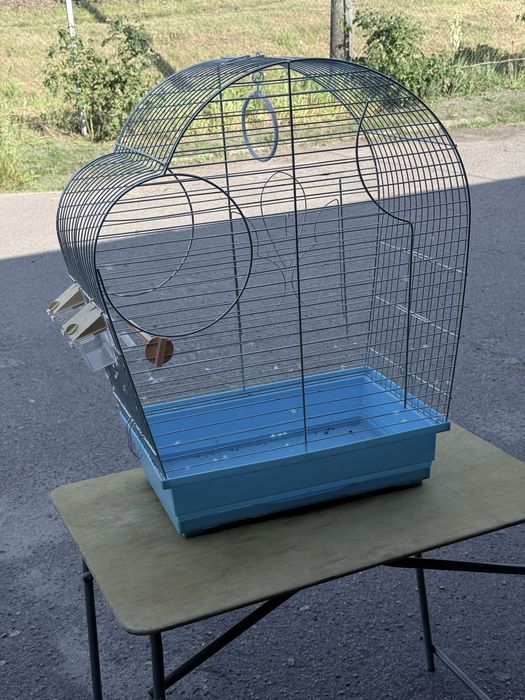 Продам клітки для птахів