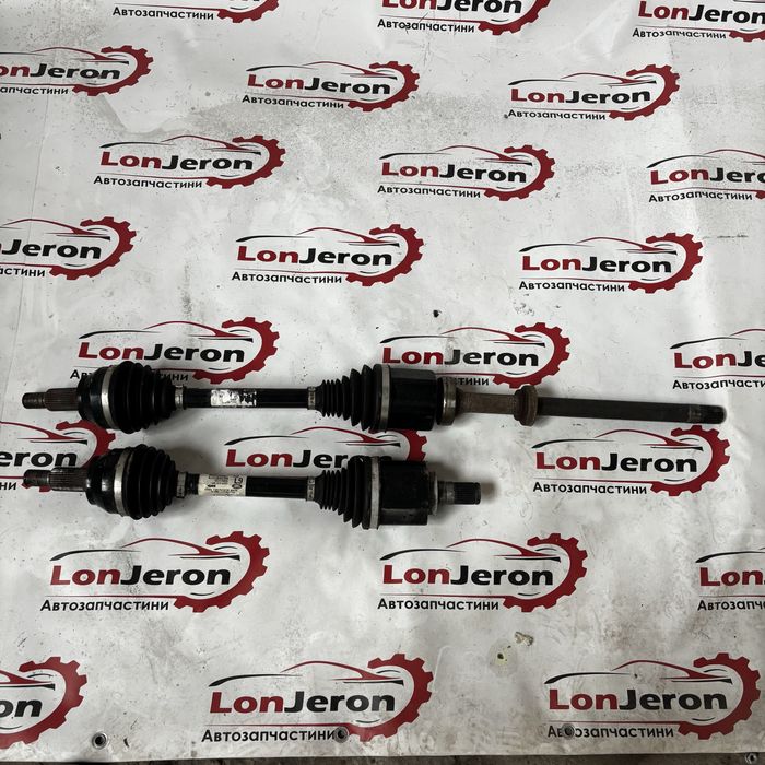 Полуось правая левая Land Range rover Discovery Sport 2.0 4wd L550