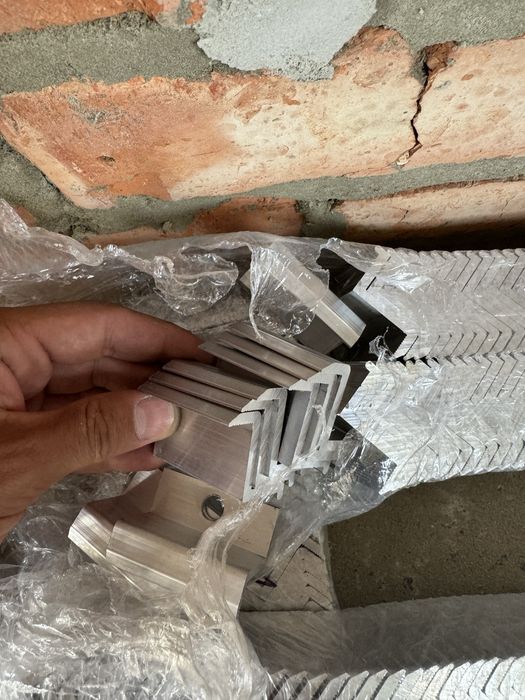 Крепленние для солнечных панелей кріплення для сонячних батарей прижим