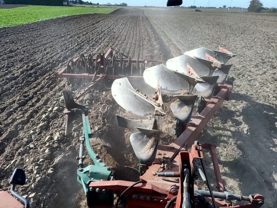 Pług 4 skibowy obrotowy Overum Agrolux MRS Vogel Noot