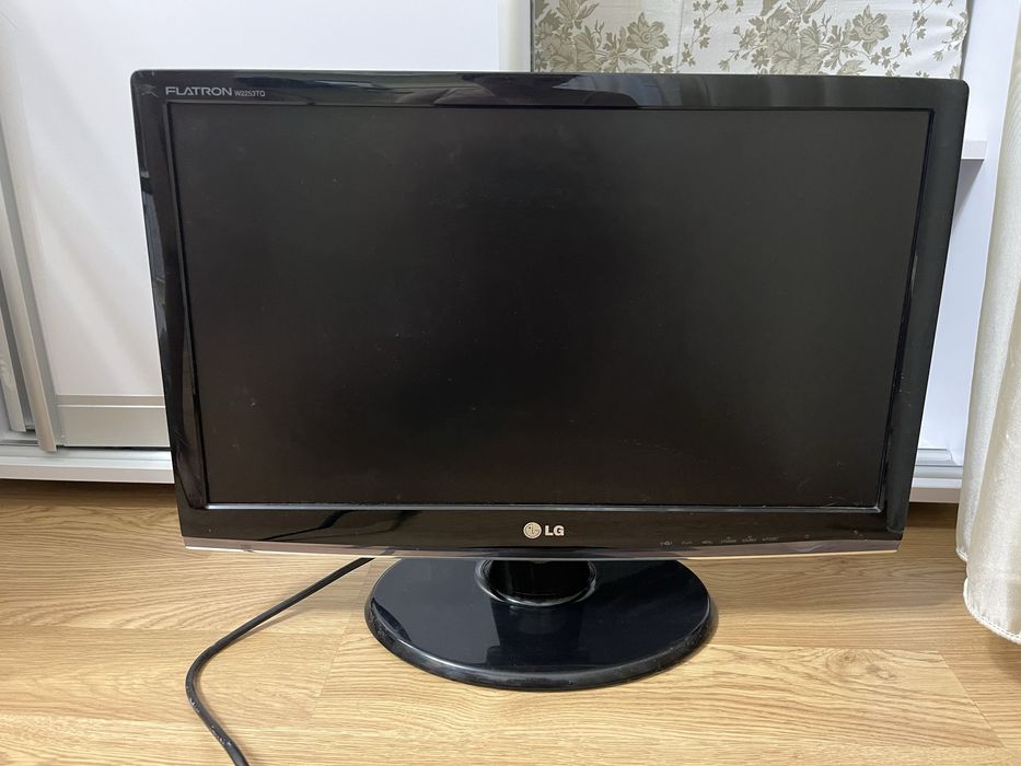 Монітор LG Flatron W2253TQ