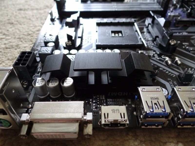 Gigabyte  B450M DS3H V2  цифровим рішенням VRM