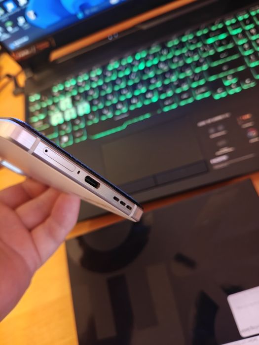 Ігровий смартфон Legion Y70 snapdragon