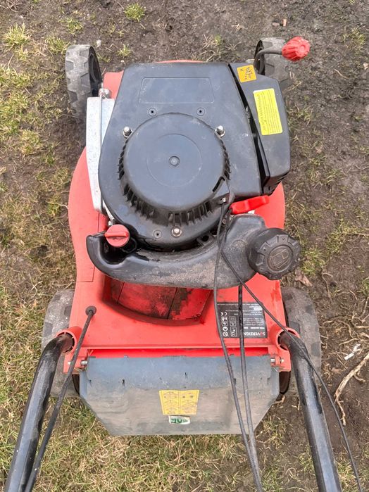 Kosiarka spalinowa z napędem