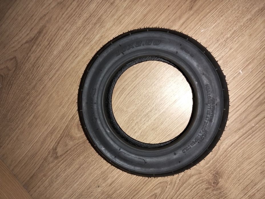 Pneu de trotinete elétrica