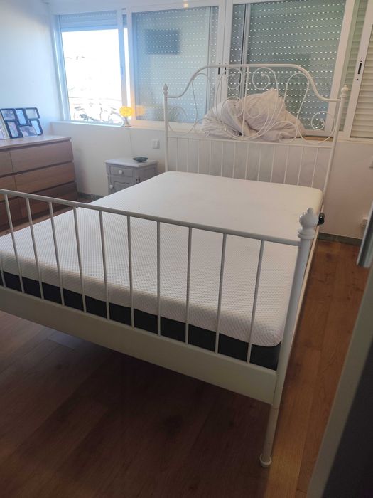 Cama casal com colchão Emma