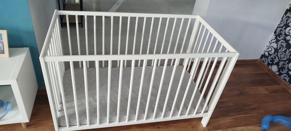 Łóżeczko z materacem IKEA