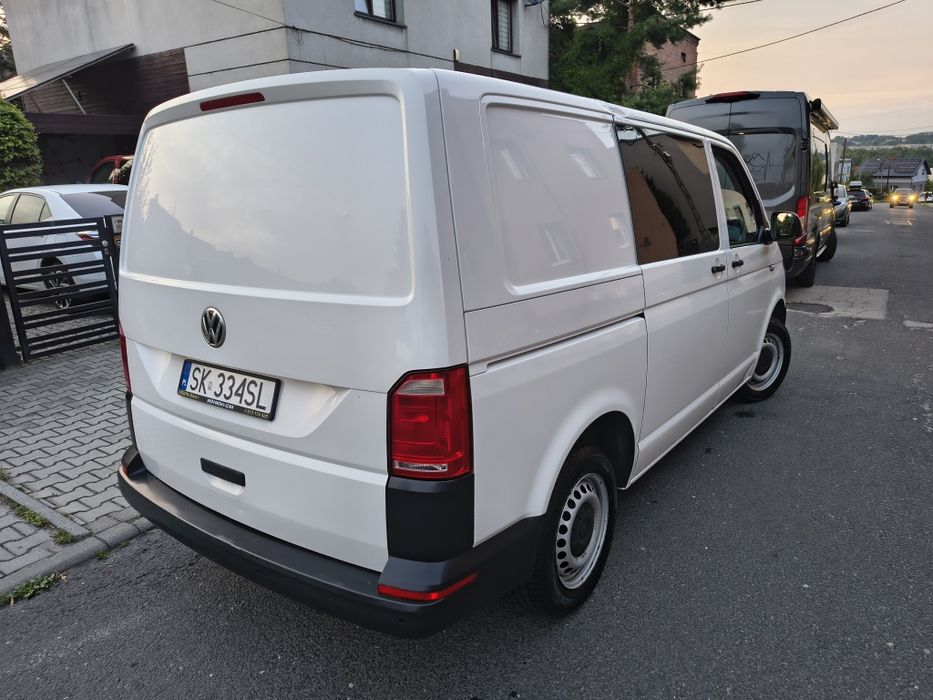Wynajem busów osobowe dostawcze Trafic long transporter transit