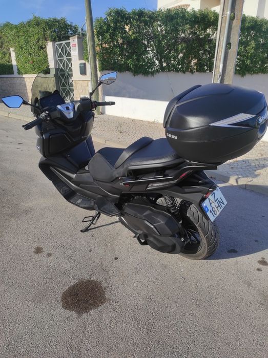 Maxi scooter VOGE sr4 max