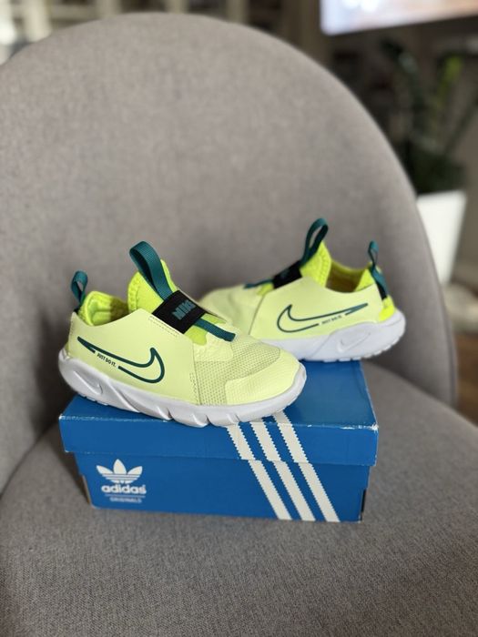 Кросівки Nike, 25 розмір  , кеди сліпони дитячі