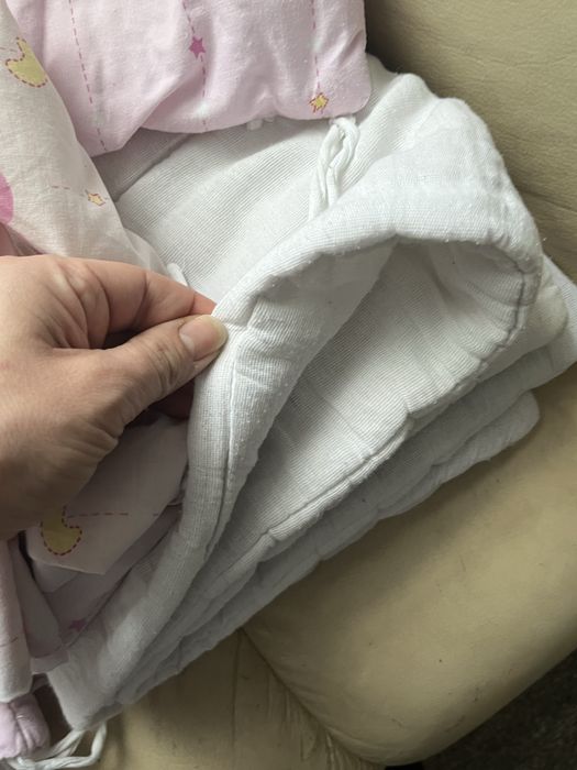 Бортики з балдахіном