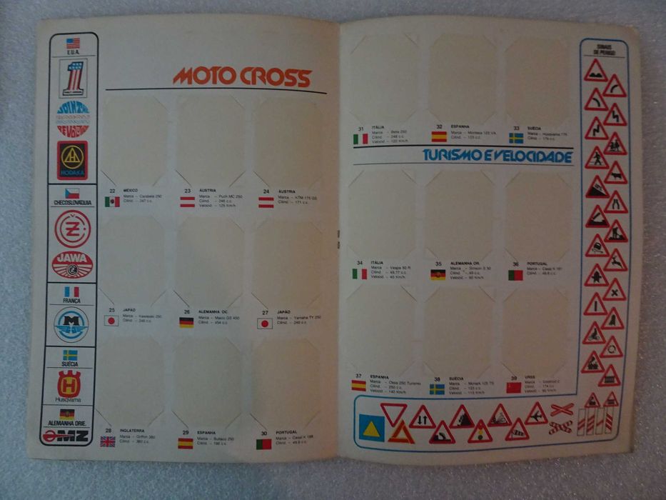 Caderneta de cromos vazia - Disvenda - Mundovisor 2  O Mundo das Motas