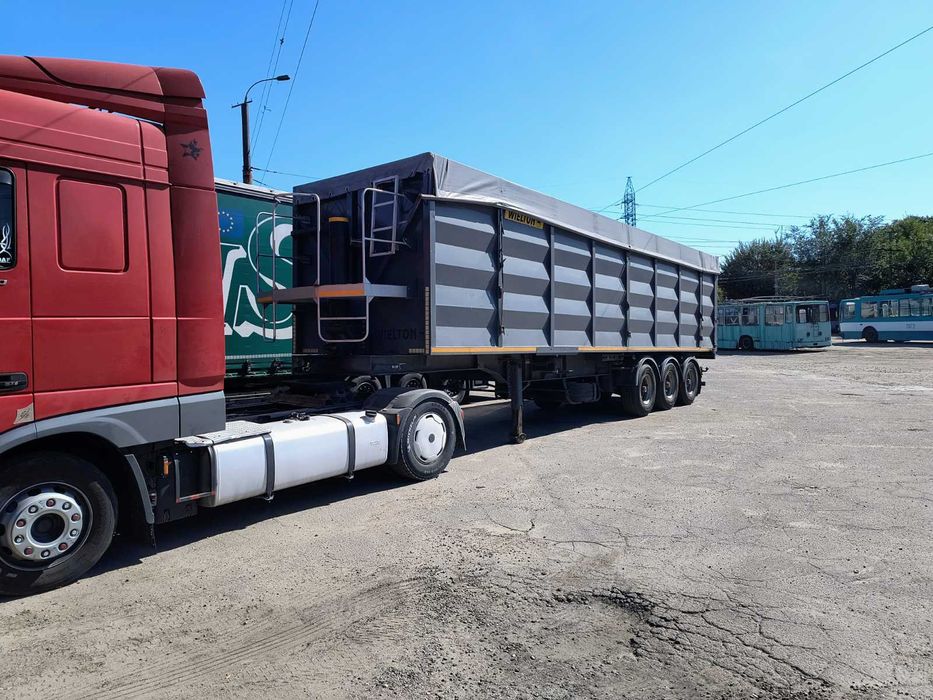 Напівпричіп-самоскид Berger