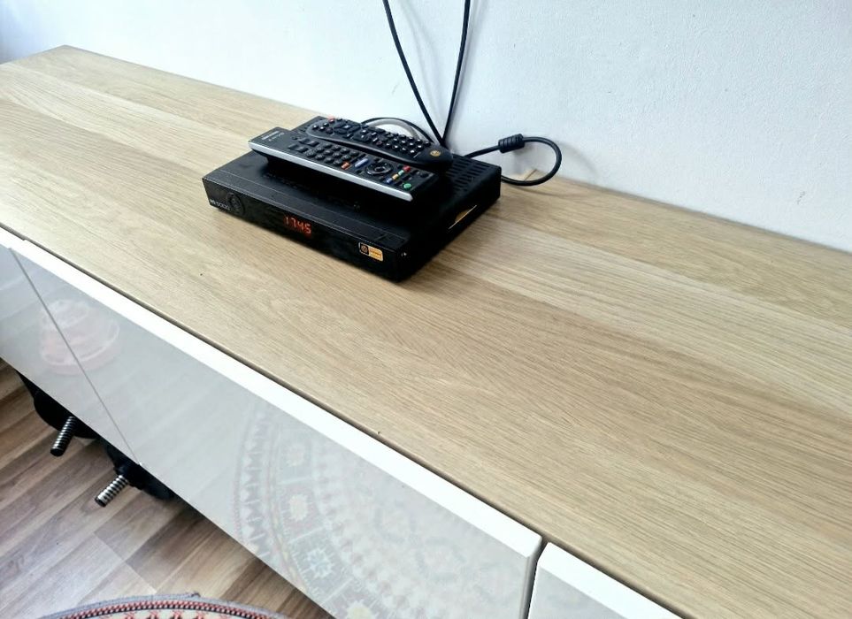 Szafka RTV Besta