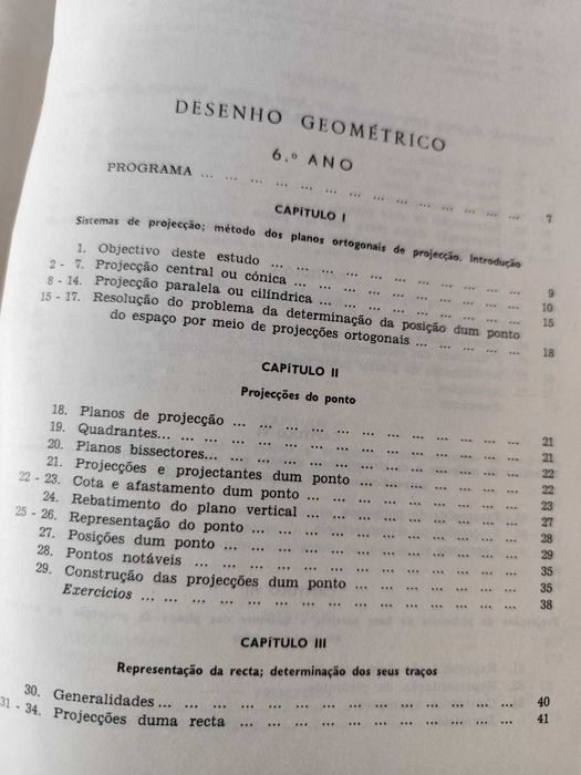 Livro Antigo - Compêndio de Desenho, de António Carreira.