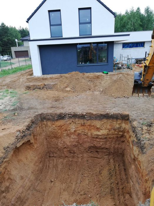 Usługi koparko-ładowarką