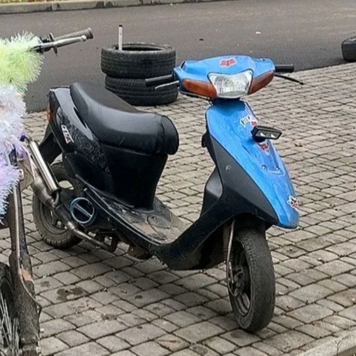 Продам скутер Suzuki lets 2 new